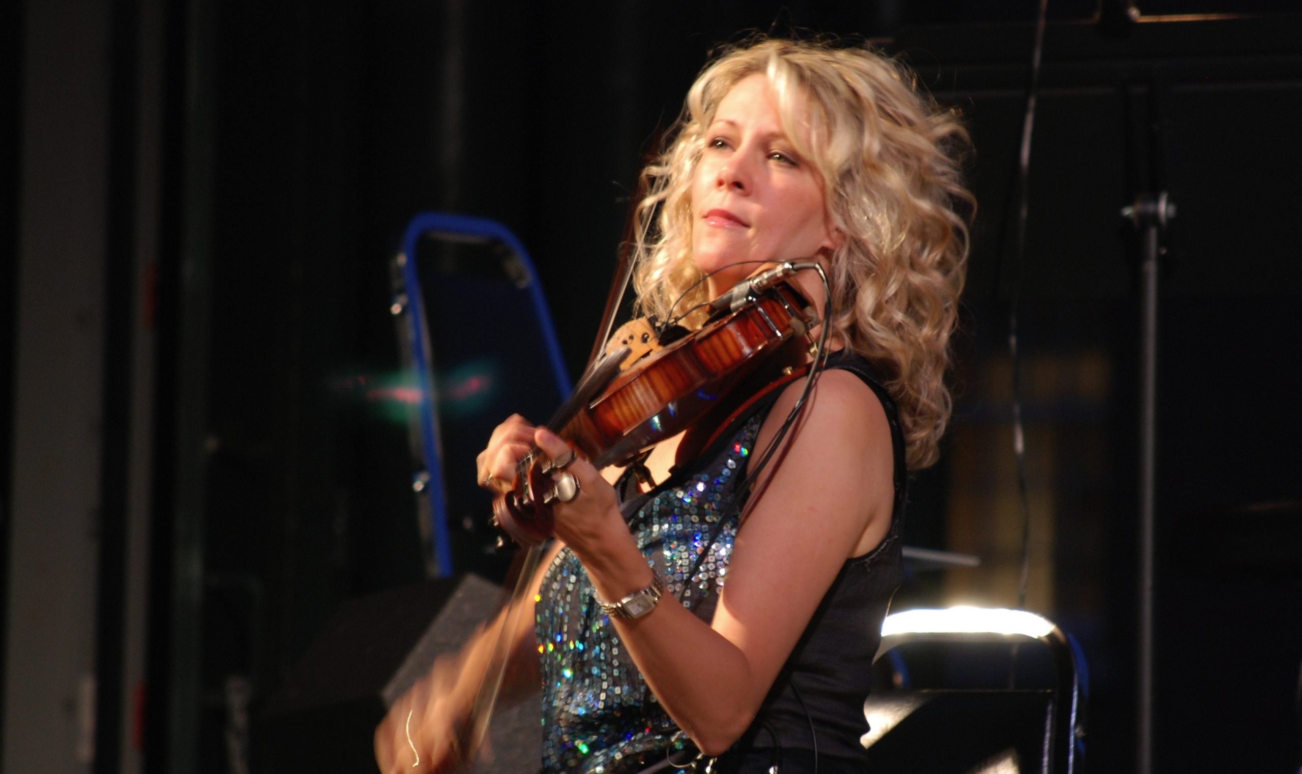 Natalie MacMaster live performance